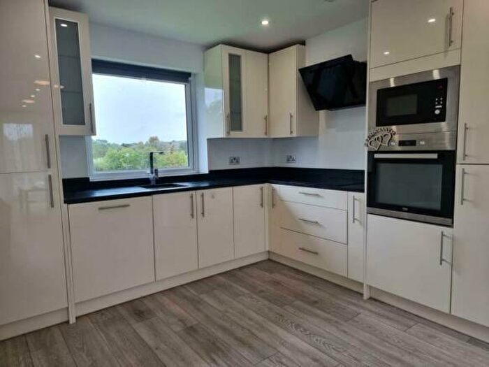 2 Bedroom Flat To Rent In Lulworth Avenue, Wembley, HA9