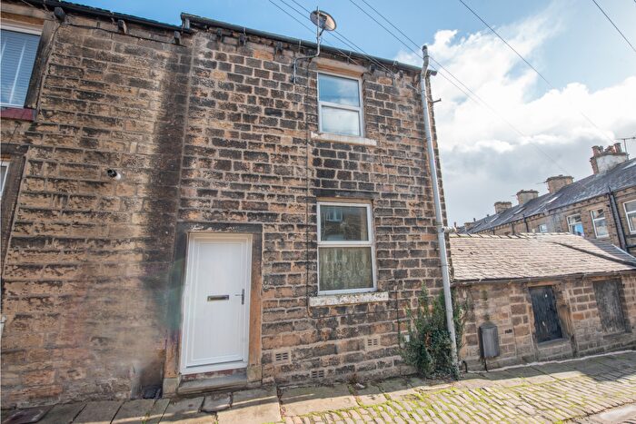 1 Bedroom Terraced House For Sale In A Back Colne Road, Cross Hills, North Yorkshire, BD20