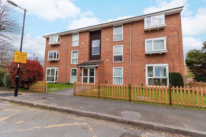 1 Bedroom Flat To Rent In Barham Road, South Croydon, CR2