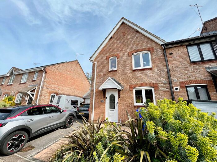 3 Bedroom House To Rent In Doulton Gardens, Whitecliff, BH14