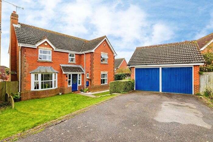 4 Bedroom Detached House For Sale In The Choakles, Wootton, Northampton, NN4