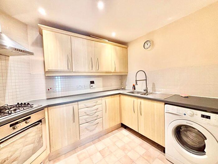 2 Bedroom Flat For Sale In Sundridge Court, Queslett Road, Birmingham, B43