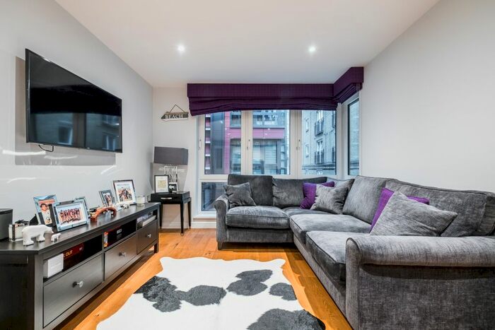 1 Bedroom Flat To Rent In High Timber Street, London, EC4V