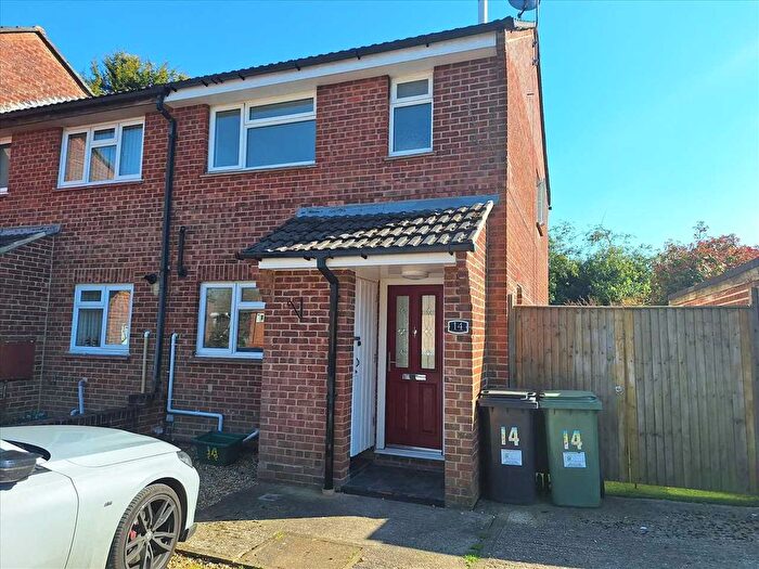 3 Bedroom Semi Detached House To Rent In Winchfield Gardens, Tadley, Hampshire, RG26