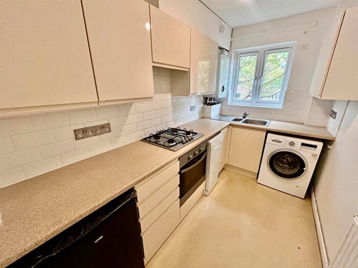 2 Bedroom Flat To Rent In Benson Court, Junction Road, London, N19