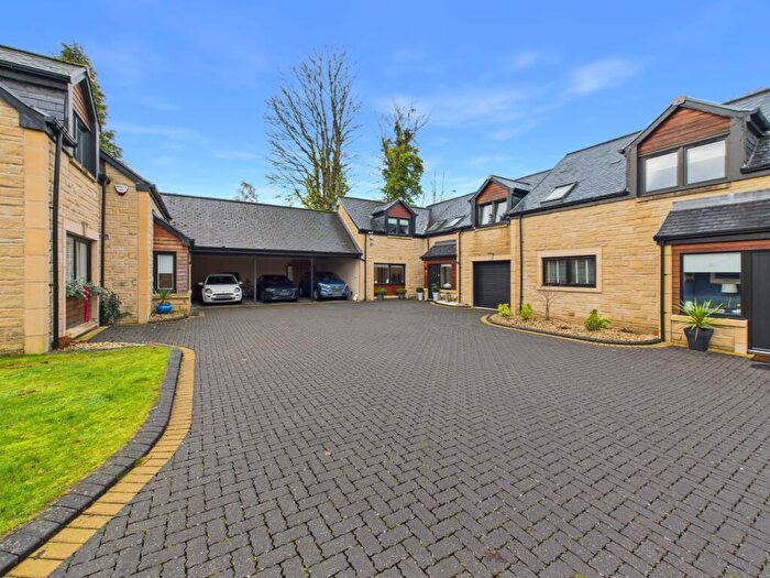 3 Bedroom Semi Detached House For Sale In Greenbank Mews, Wellhall Road, Hamilton, ML3