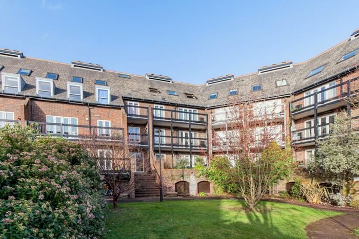 1 Bedroom Apartment To Rent In Folly Bridge Court, Oxford, OX1