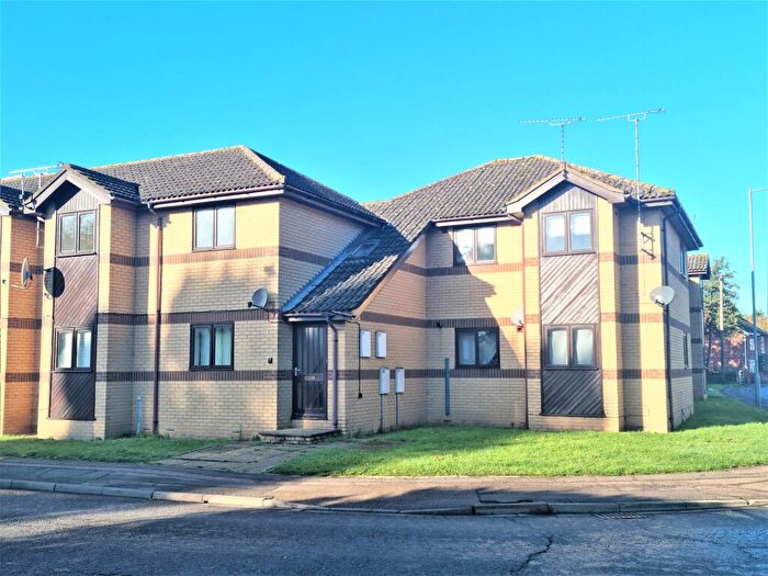 2 Bedroom Flat To Rent In Gordon Court, Wisbech, PE13