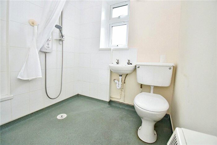 2 Bedroom Semi-Detached Bungalow For Sale In Eldon Close, Kings Somborne, Stockbridge, Hampshire, SO20