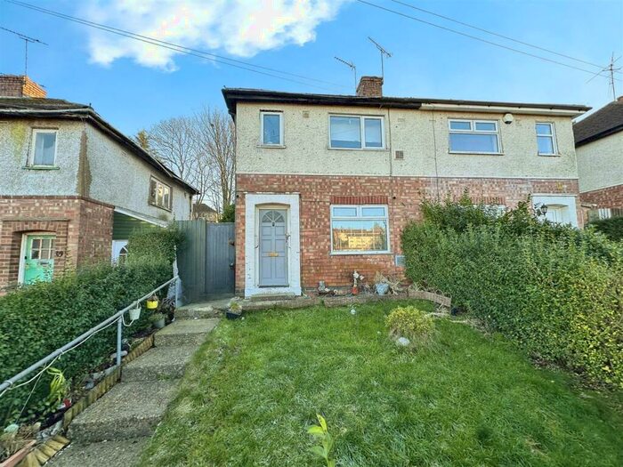 2 Bedroom Semi-Detached House To Rent In Belgrave Boulevard, Leicester, LE4