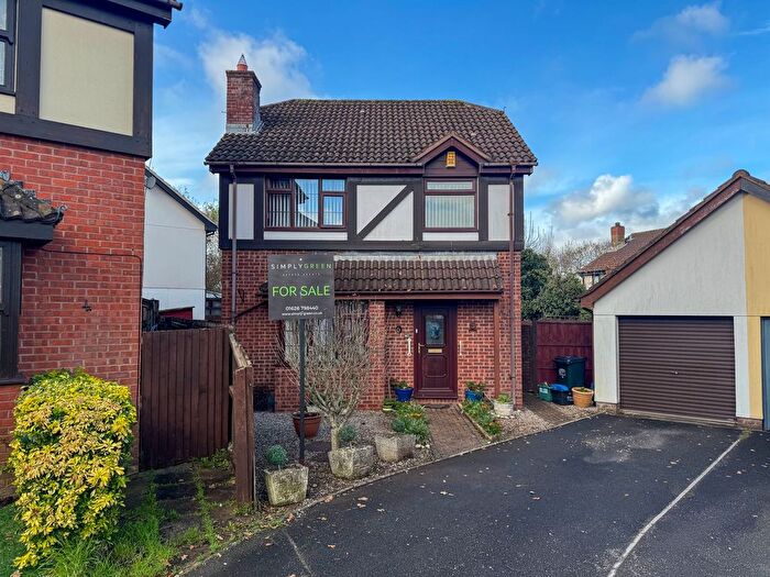 2 Bedroom Detached House For Sale In Little Hayes, Kingsteignton, Newton Abbot, TQ12