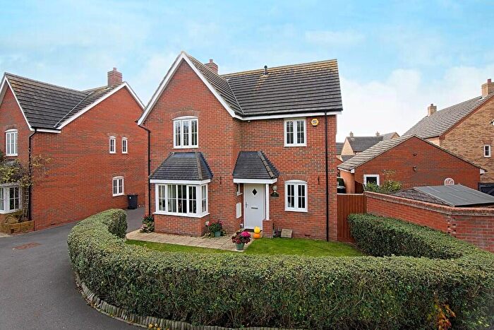 4 Bedroom Detached House For Sale In Appledine Way | Bedford | Beds | | Large Double Garage, MK41