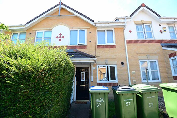 2 Bedroom House For Sale In Grasshaven Way, London, SE28