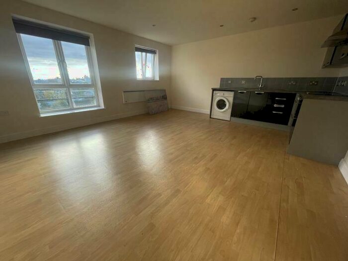 2 Bedroom Flat To Rent In City View, Cranmer Street, Nottingham, NG3