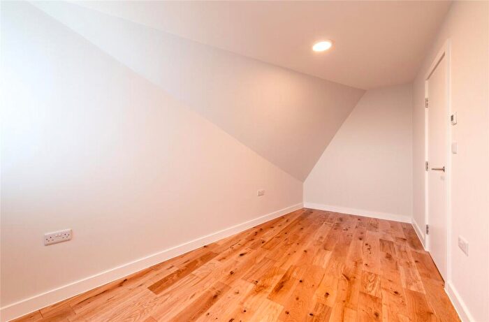 3 Bedroom Terraced House For Sale In Goldsmith Mews, Chalk, Kent, DA12