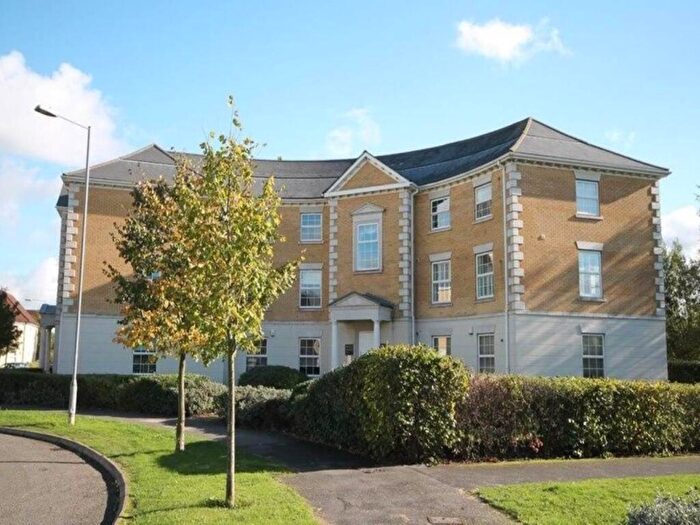 2 Bedroom Flat To Rent In Queen Elizabeth Court, Greenwich Way, Waltham Abbey, EN9