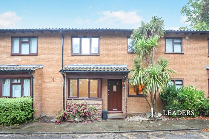 1 Bedroom House To Rent In Banavie Gardens, Beckenham, BR3