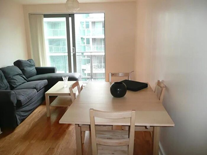 1 Bedroom Apartment For Sale In Scotland Street, Metis, S3