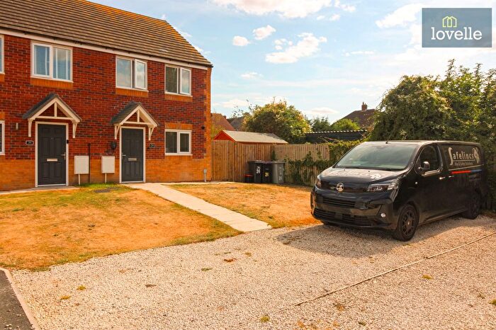 3 Bedroom Semi-Detached House For Sale In Coggle Close, Louth, LN11