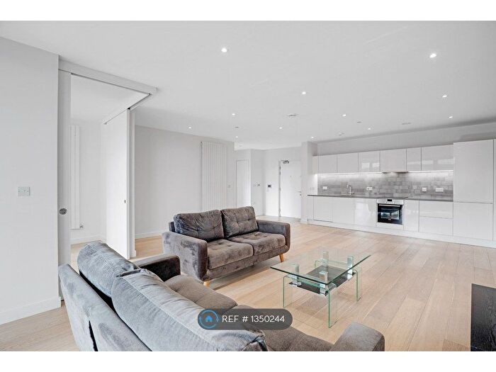 1 Bedroom Flat To Rent In Mercier Court, London, E16