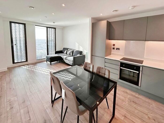 2 Bedroom Apartment To Rent In Victoria House, Great Ancoats Street, Manchester, M4