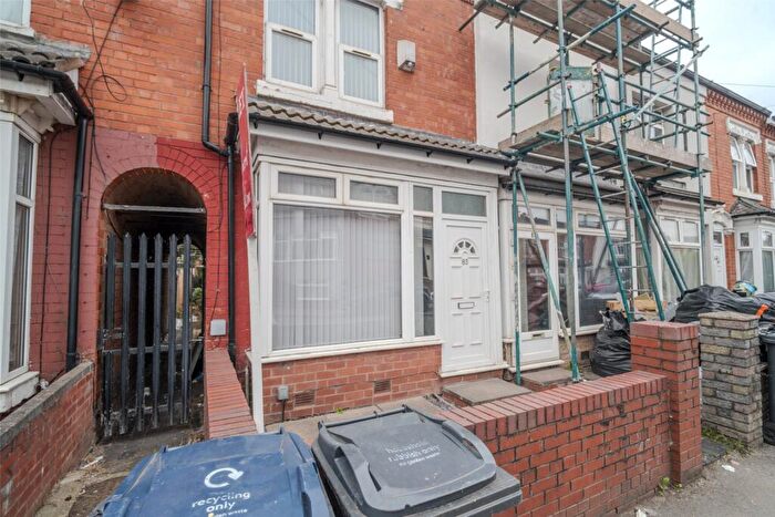 3 Bedroom Terraced House To Rent In Knowle Road, Sparkhill, Birmingham, West Midlands, B11
