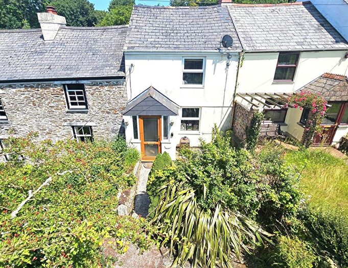2 Bedroom Cottage For Sale In The Square, Bere Alston, Yelverton, PL20