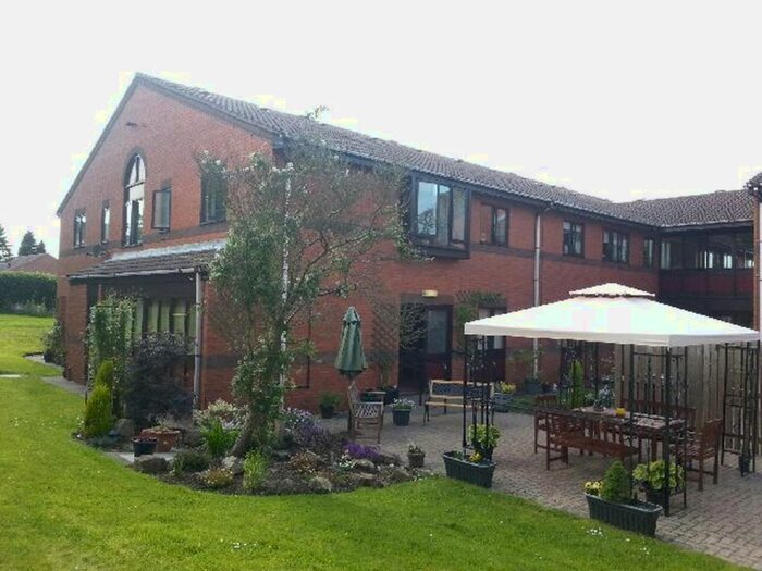 1 Bedroom Flat To Rent In Glebe Close, South Normanton, Nr Alfreton, Derbyshire, DE55