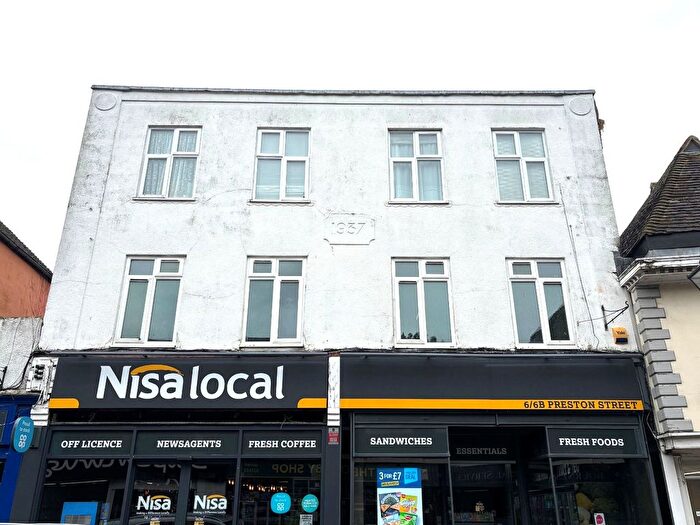 2 Bedroom Flat To Rent In Preston Street, Faversham, Kent, ME13