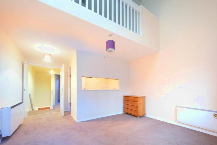 2 Bedroom Flat To Rent In Abercorn Way, London, SE1