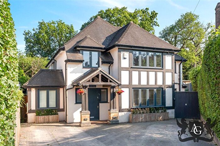 4 Bedroom Detached House To Rent In The Rose Walk, Radlett, Hertfordshire, WD7
