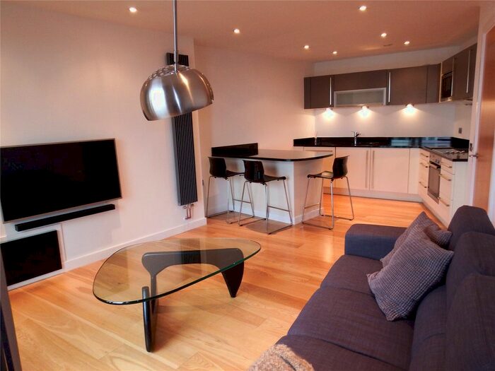 2 Bedroom Flat To Rent In Candle House, Granary Wharf, Leeds, LS1