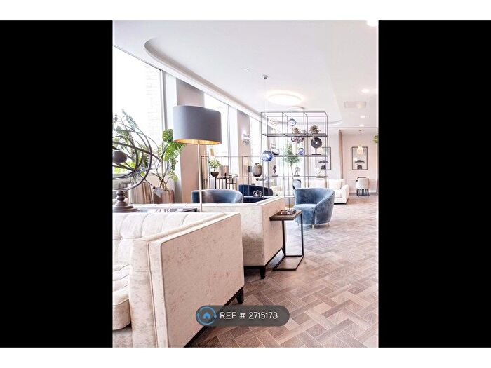 2 Bedroom Flat To Rent In Burlington Square, Manchester, M15
