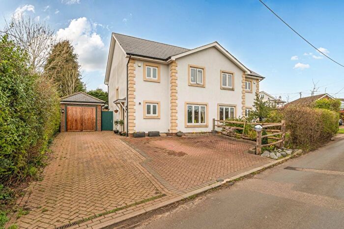 4 Bedroom Semi Detached House For Sale In Bridge Road, Brabourne Lees, Ashford, TN25