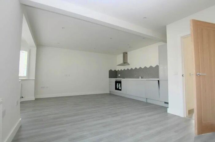 1 Bedroom Flat To Rent In Park Avenue North, London, NW10