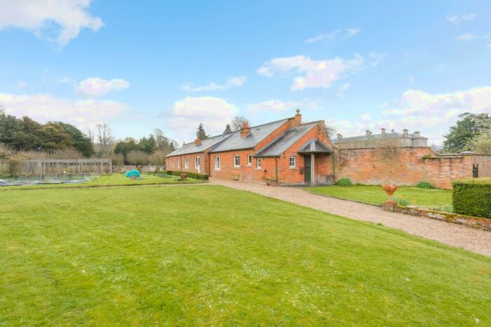 2 Bedroom Barn Conversion To Rent In Wickham, Newbury, RG20