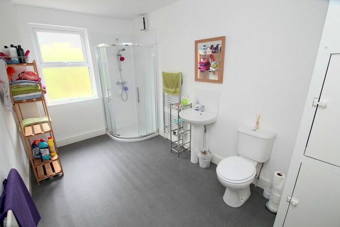 3 Bedroom Terraced House To Rent In Western Road, Leicester, LE3