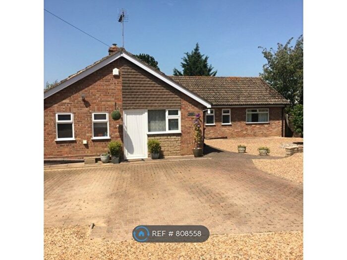 3 Bedroom Bungalow To Rent In Second Drift, Wothorpe, Stamford, PE9