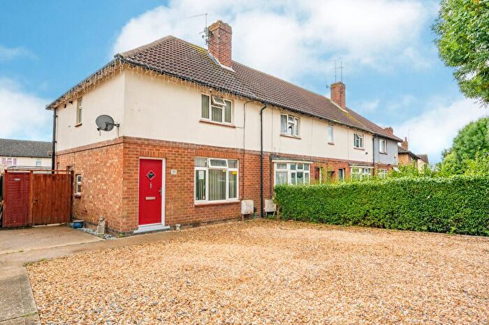 2 Bedroom End Of Terrace House For Sale In Orchard Crescent, Kettering, NN16