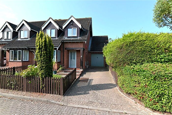 3 Bedroom Semi-Detached House For Sale In Park Road, Barton On Sea, New Milton, Hampshire, BH25