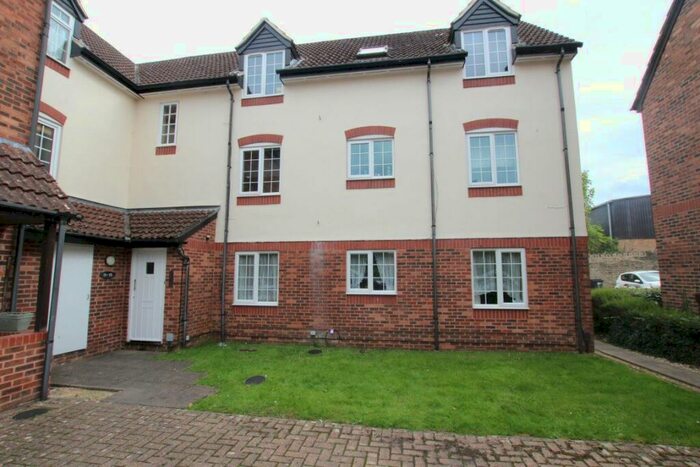 1 Bedroom Flat To Rent In Dewell Mews, Swindon, SN3