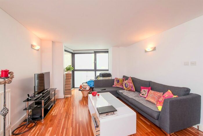 2 Bedroom Flat To Rent In Britton Street, Clerkenwell, EC1M