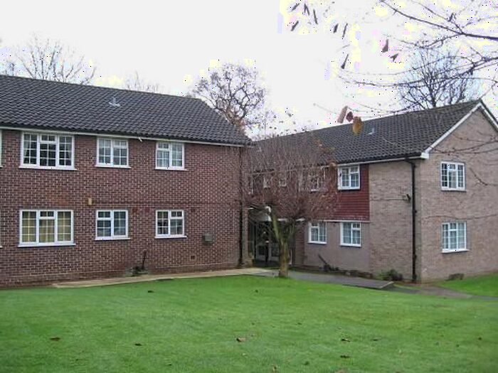 2 Bedroom Flat To Rent In Stanmore, Harrow, HA7