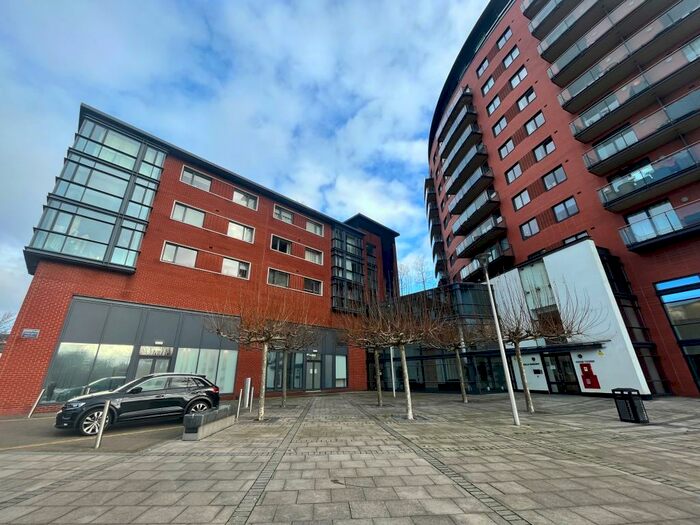 2 Bedroom Apartment To Rent In Wells Crescent, Chelmsford, CM1