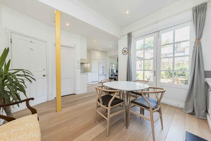 5 Bedroom Property To Rent In Brackley Road, London, W4