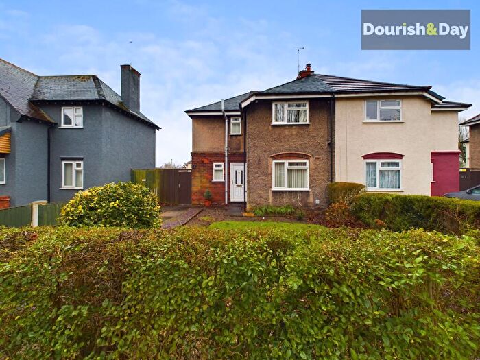 3 Bedroom Semi-Detached House For Sale In Westhead Avenue, Stafford, ST16