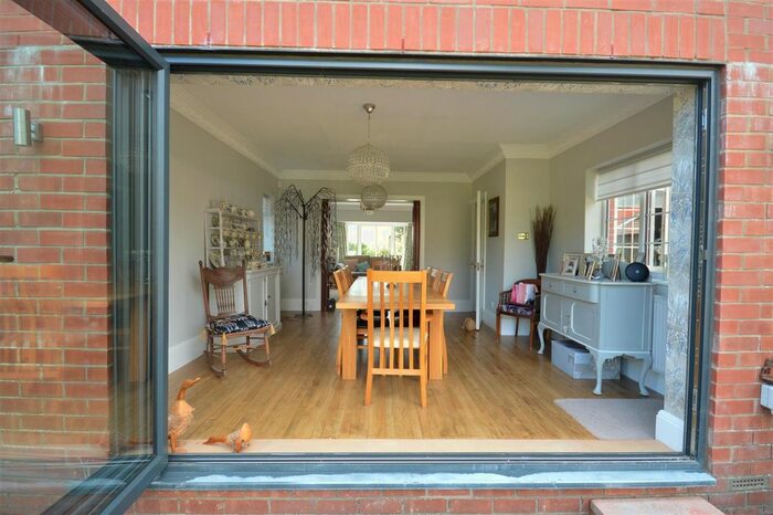 5 Bedroom Detached House For Sale In Seamer Road, East Ayton, Scarborough, YO13