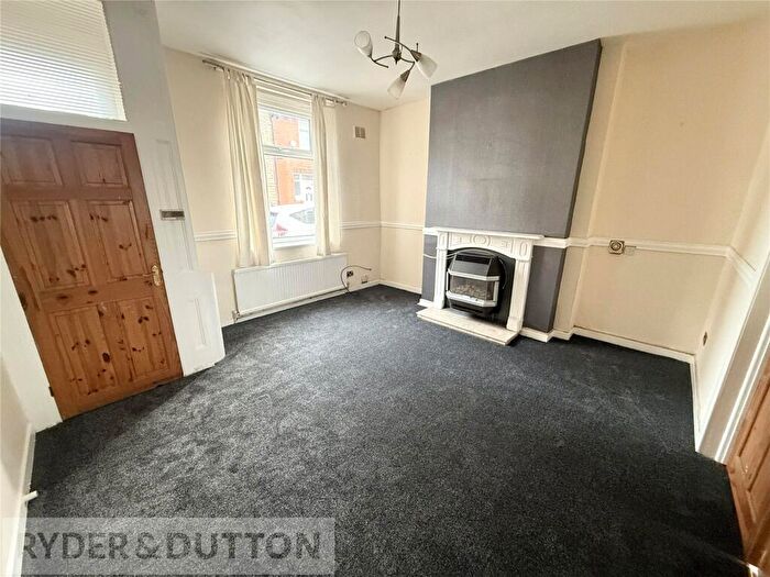 2 Bedroom End Of Terrace House To Rent In Taurus Street, Greenacres, Oldham, OL4