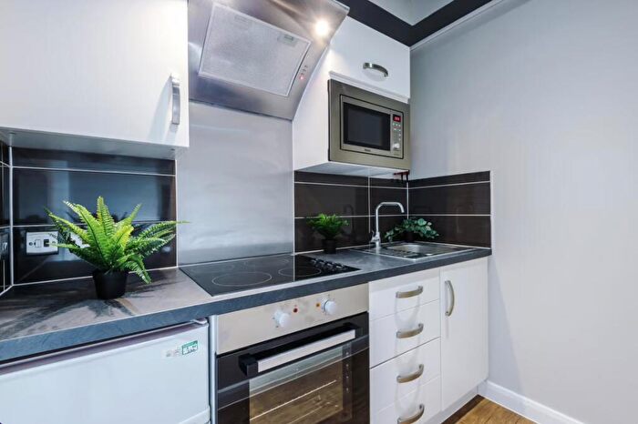 1 Bedroom Flat To Rent In Upper New Walk, Leicester, LE1