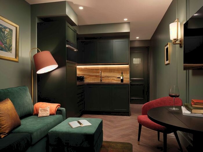 Studio To Rent In Harrington Gardens, London, SW7